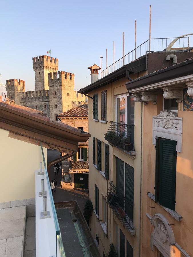 Crocus Apartments Sirmione Exteriör bild